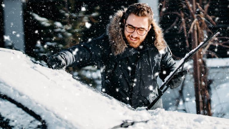 Confira os principais cuidados que deve ter com o seu automóvel no inverno.